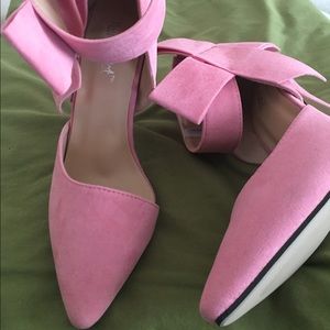 Baby Pink Ribbon Knot Heels :)